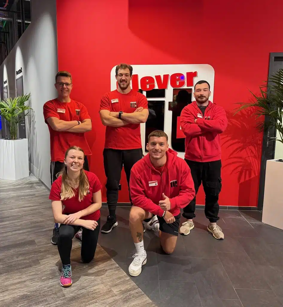 Das Trainerteam vom clever fit Emmenbrücke freut sich auf deinen Besuch!